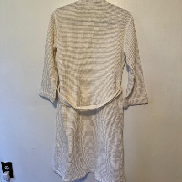 Coyuchi Unisex Turkish Cotton Organic Waffle Bathrobe, Undyed White, XS/S - Picture 6 of 7
